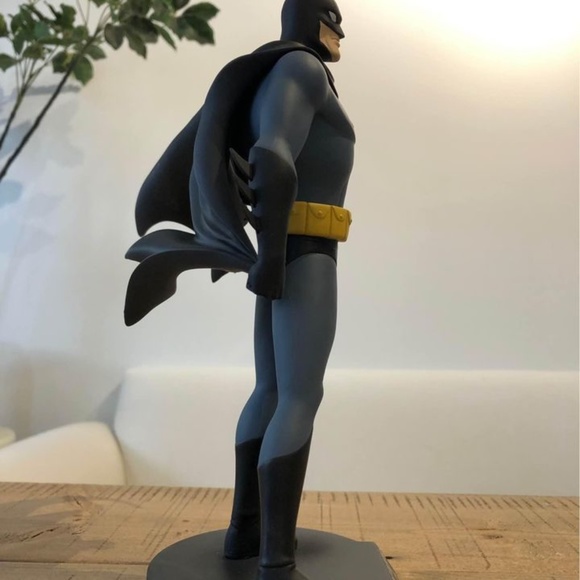 DC Comics Batman Year One Maquette Statue Collectible - Picture 2 of 6
